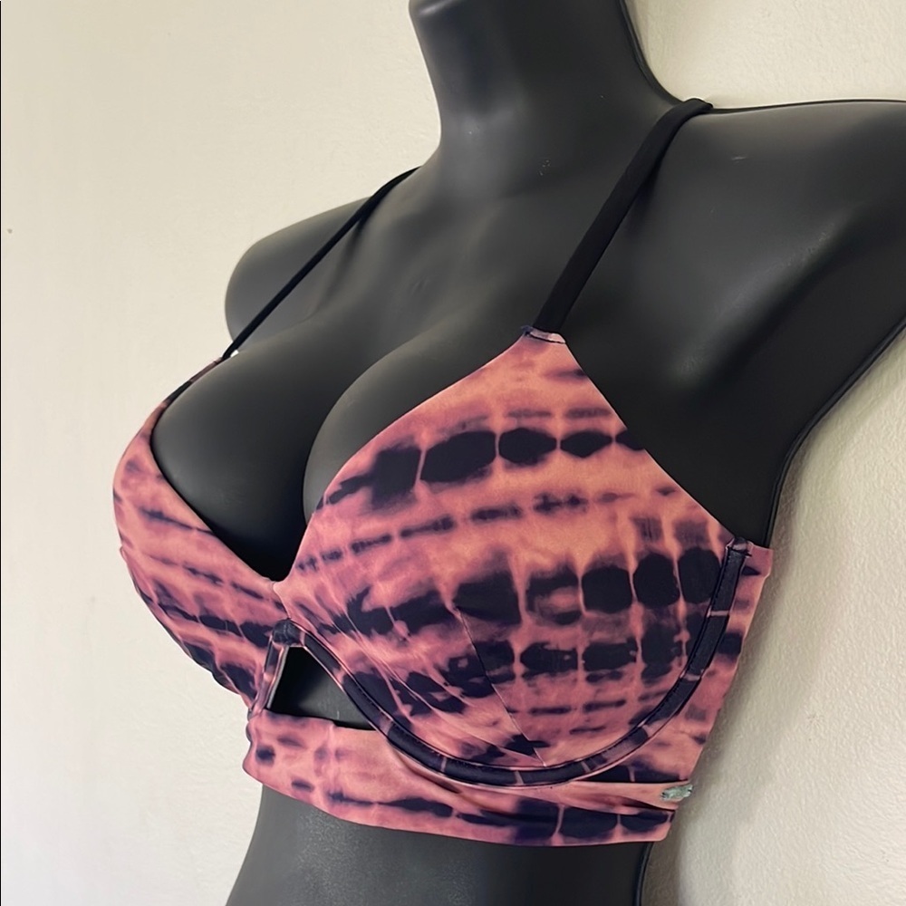 PINK Victoria's Secret Pink and Black Triangle Bra